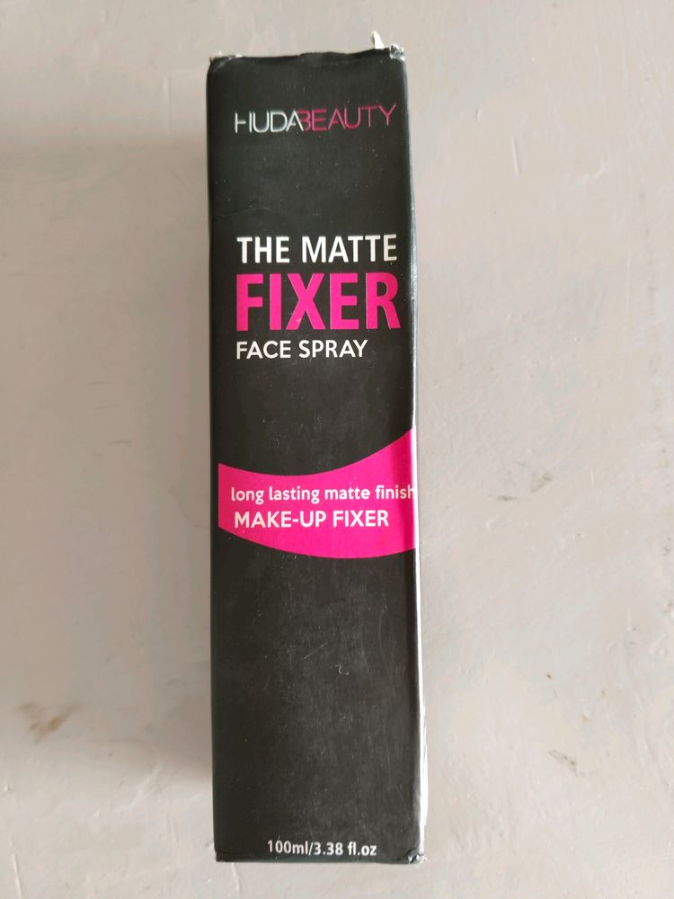 Huda Beauty Make-up Fixer Spray