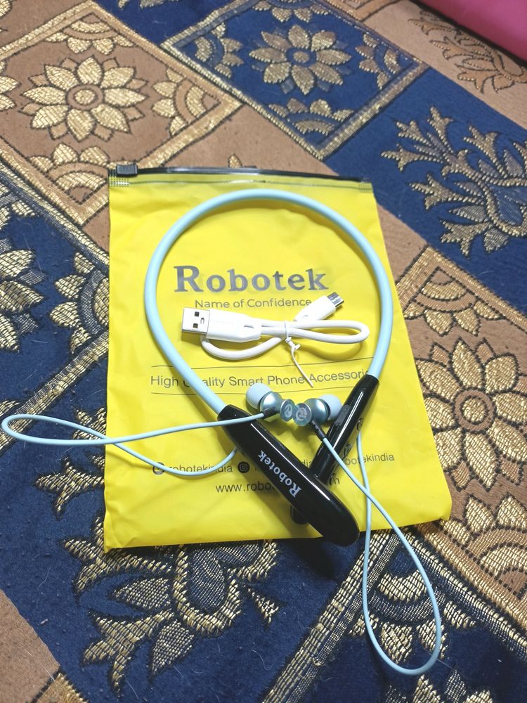 ROBOTEK MEGNATIC NECKBAND