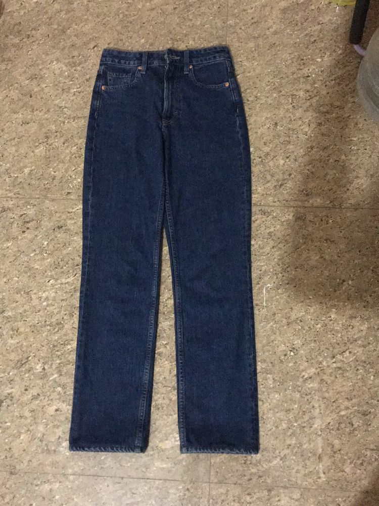 Classic Slim Straight Jeans