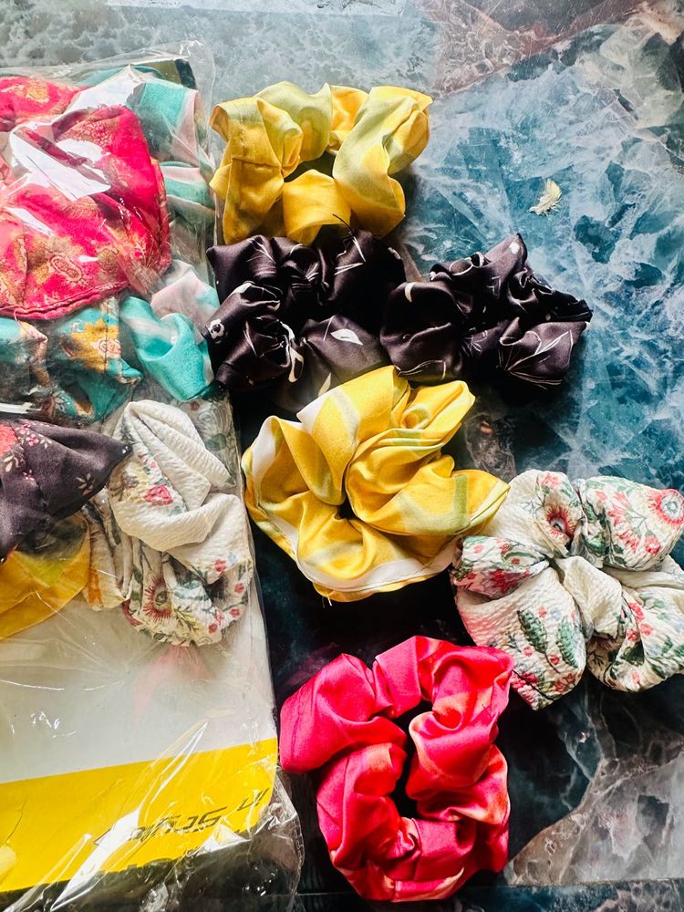 12 Hair Scrunchies