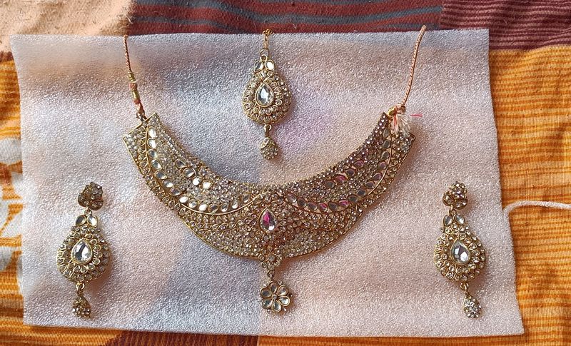 JEWELLERY SET