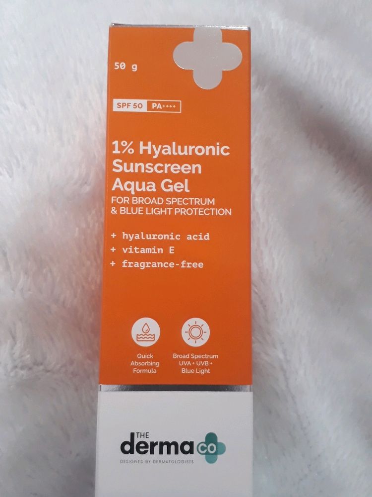 The Derma co 1%Hyaluronic Sunscreen Aqua Gel Spf50