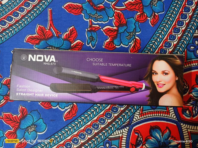 Nova Hair Straightener