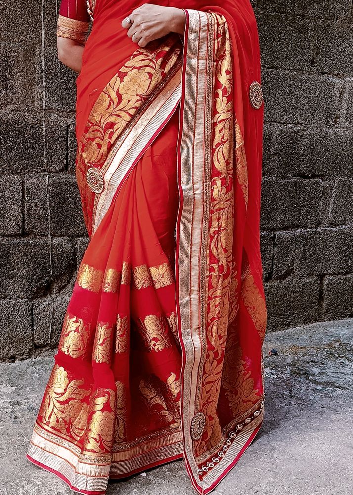 New Red Saree With Unstitched Blouse Piece