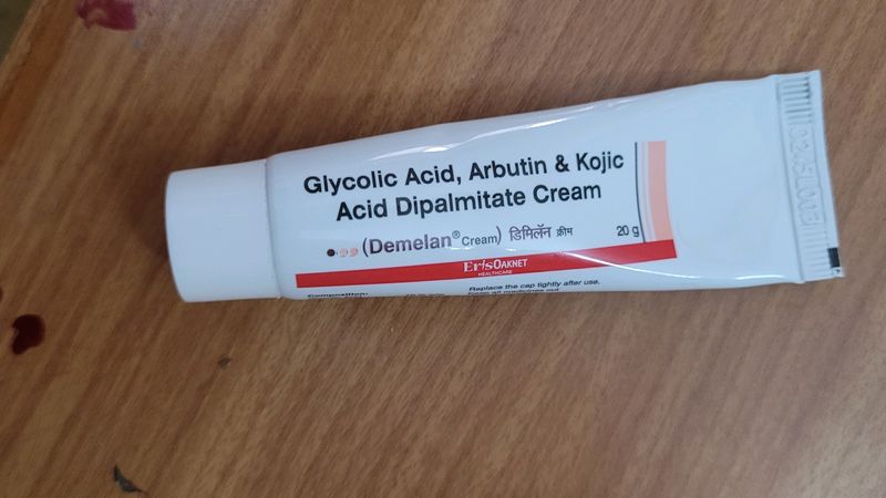 Demelan - Tube of 20 gm Cream