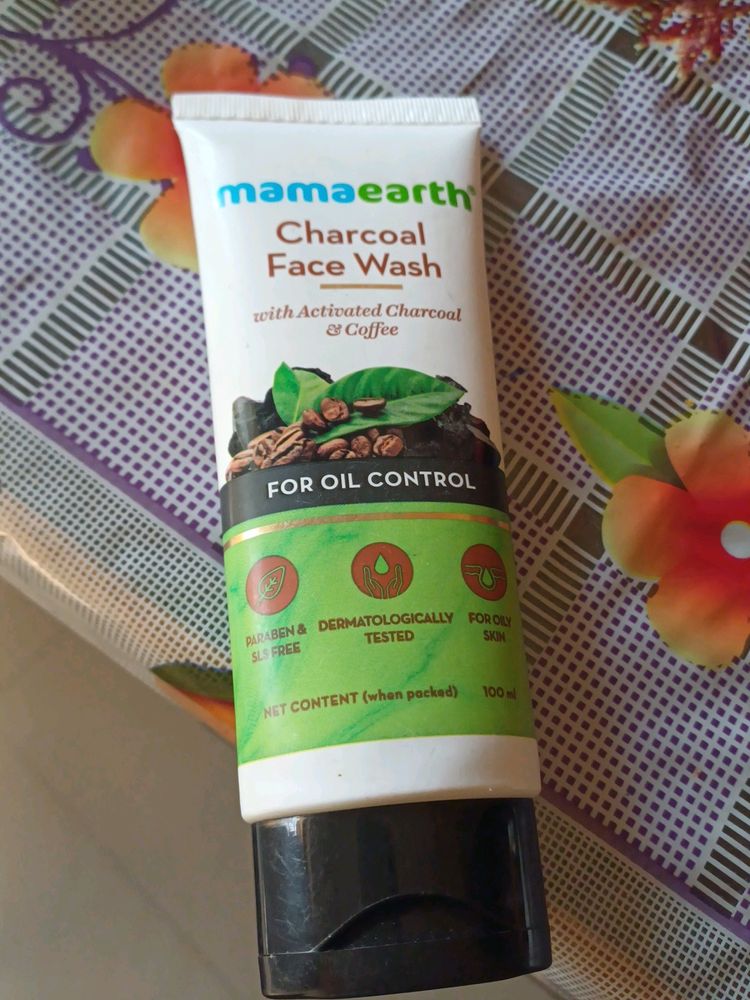 Mamaearth Charcoal Facewash