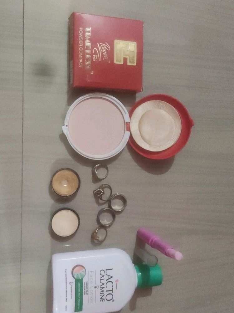 Lacto Calamine lotion, Compact, 5 Rings, 2 Shimmer