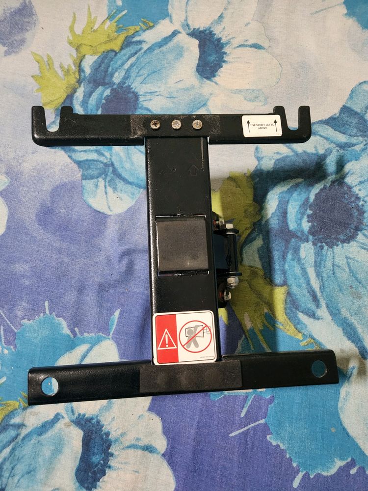 Heavy Duty METAL TV WALL MOUNT