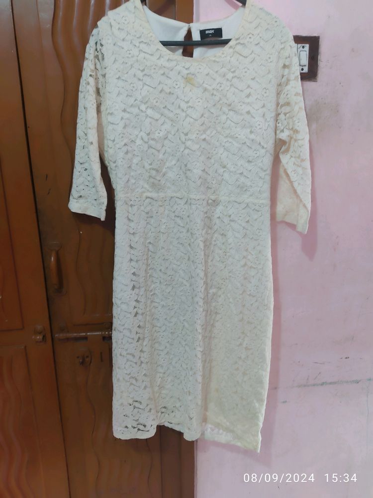 Max Beautiful dress XL size