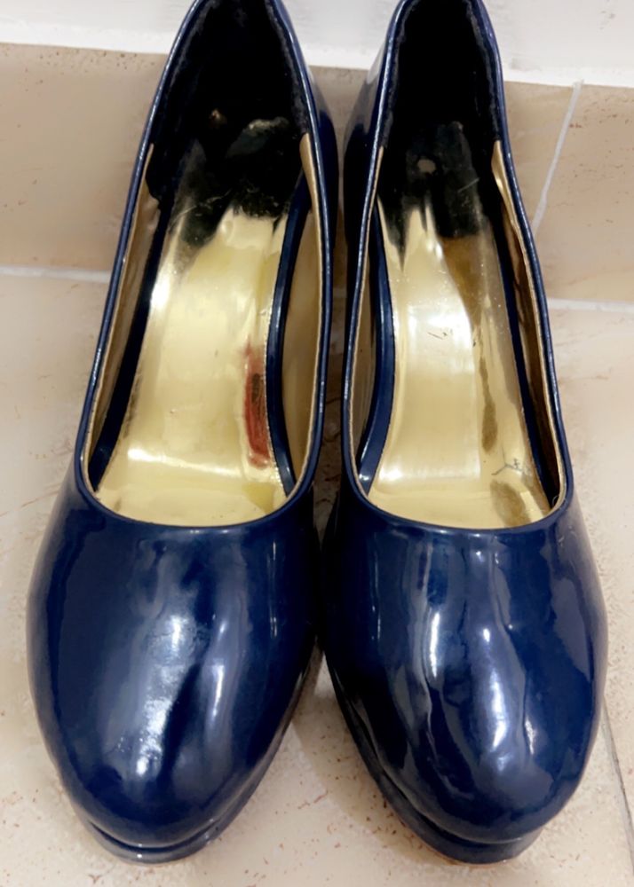 Blue Solid Heels