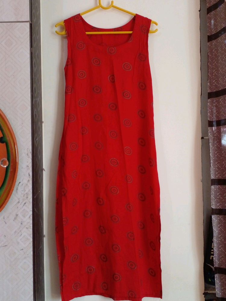 Red Sleeveless Kurti