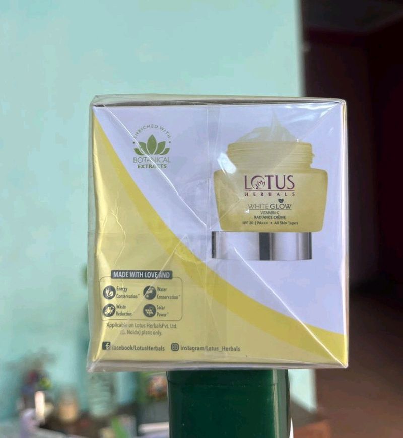 Lotus Herbals Day Cream