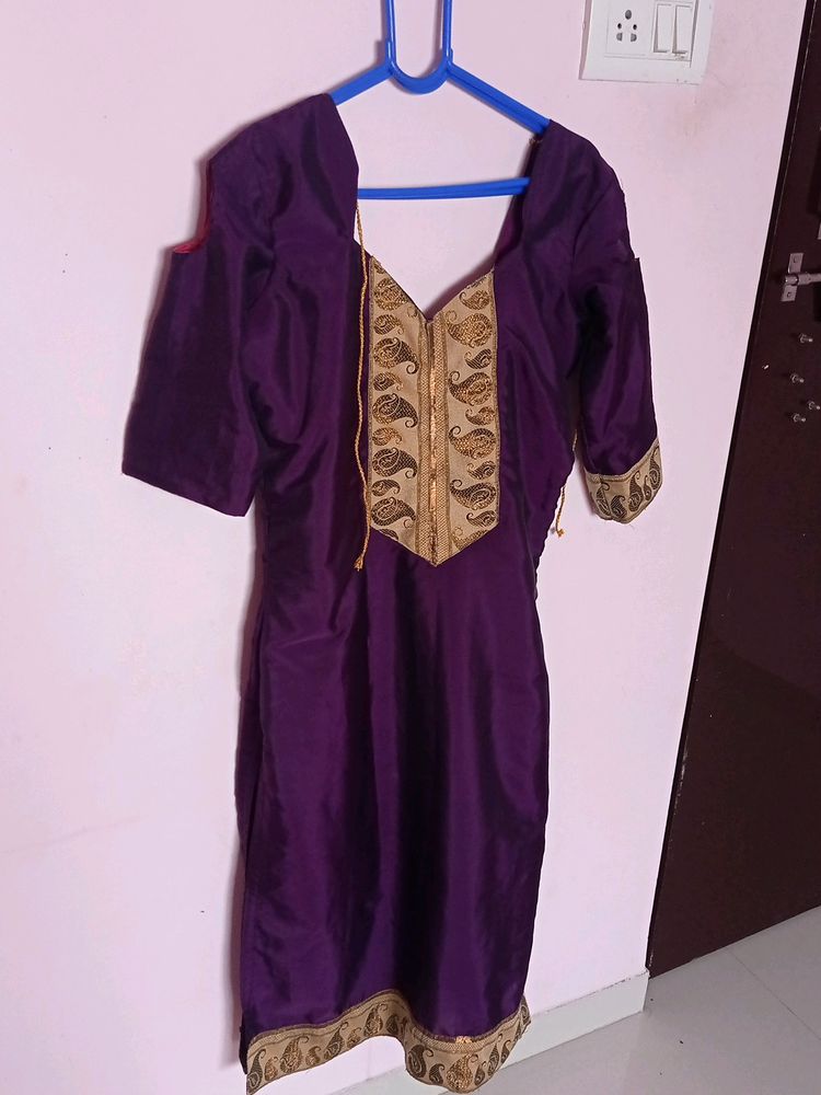 Stitched Straight Kurti With 3/4th Sleeves