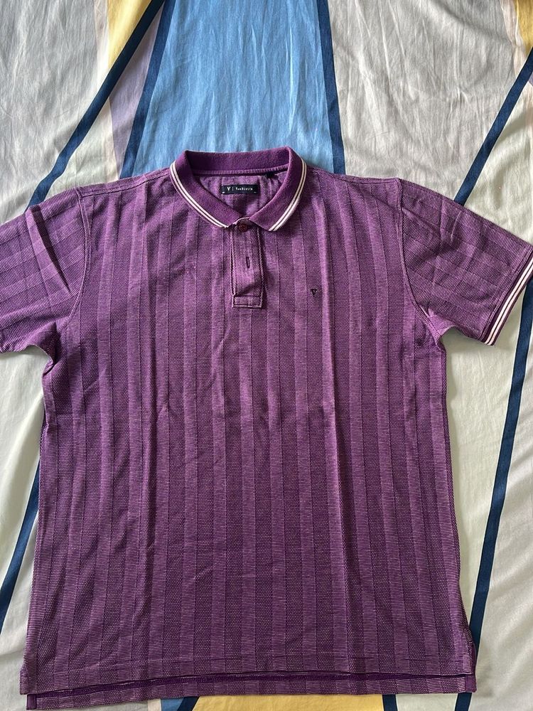 Van Heusen L Size t Shirt