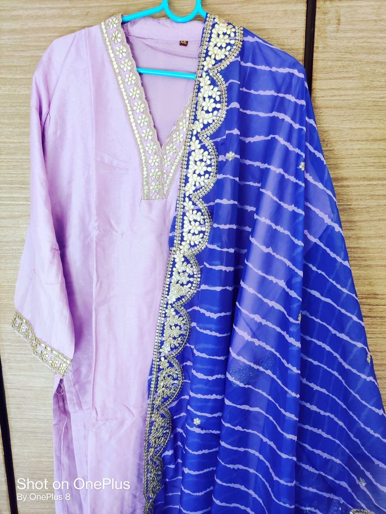 Lavender Dola Silk Kurta With Leheriya Dupatta Set