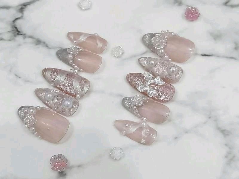 Press On Nails(Dreamy Bride).  Price Dropped 🎉🎉