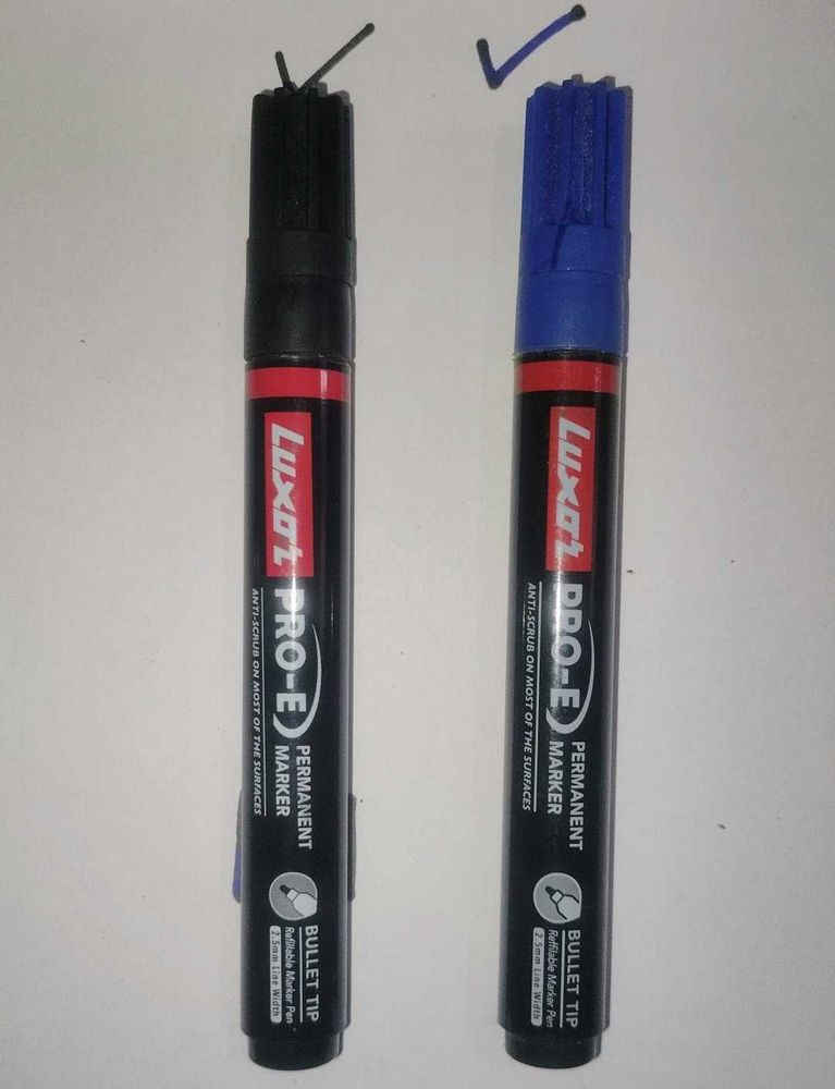 Luxor Refillable Permanent Marker Blue And Black