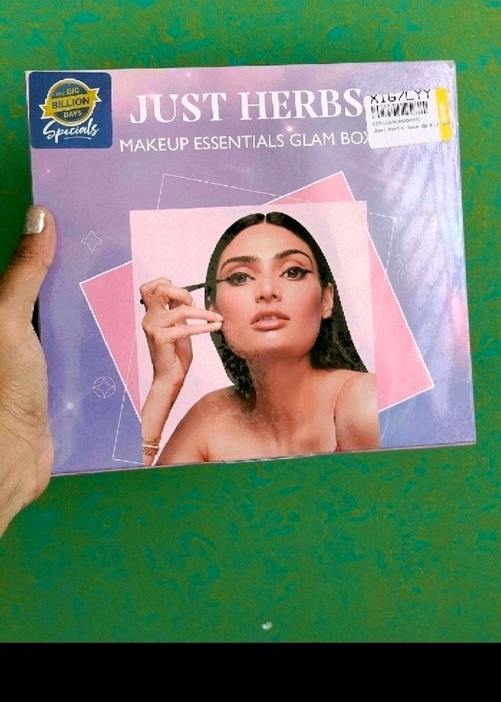 Just Herbs Glam Kit