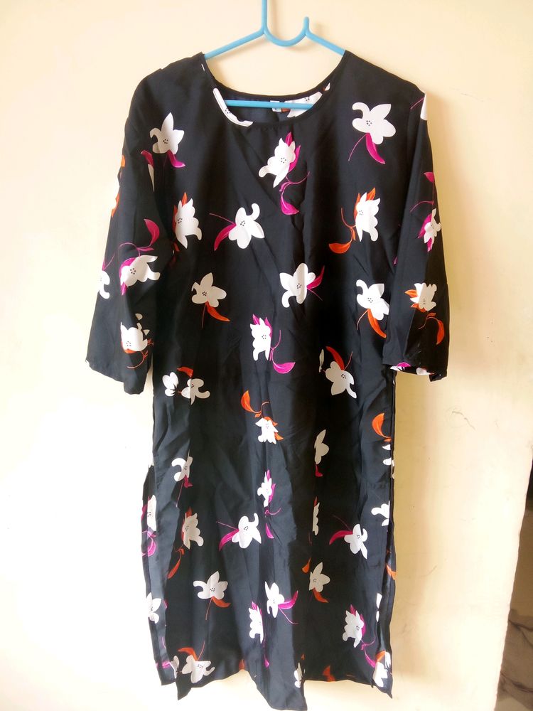 New Floral Printed Crepe Kurti