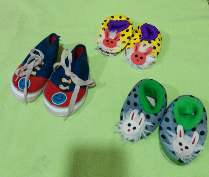 3 Pair Infant Unisex Booties