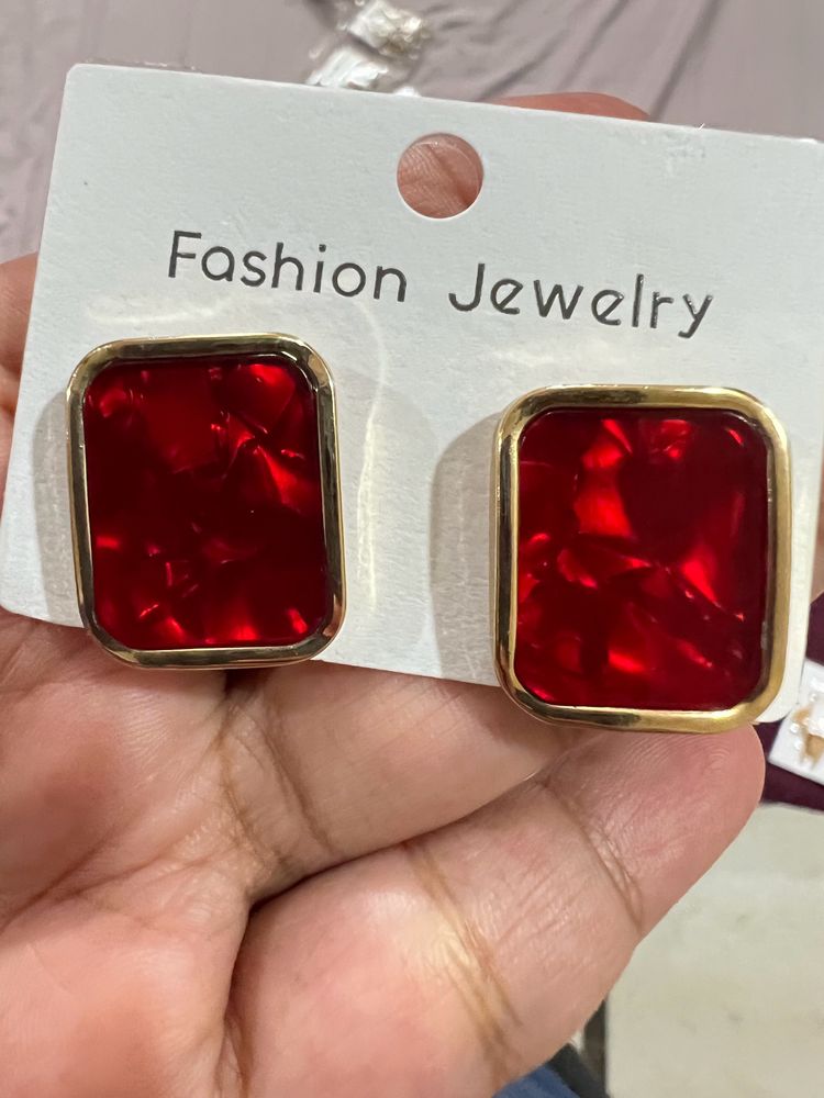 Red Marble Studs