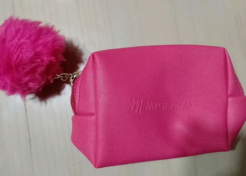 Myglamm PomPom Pouch 👝