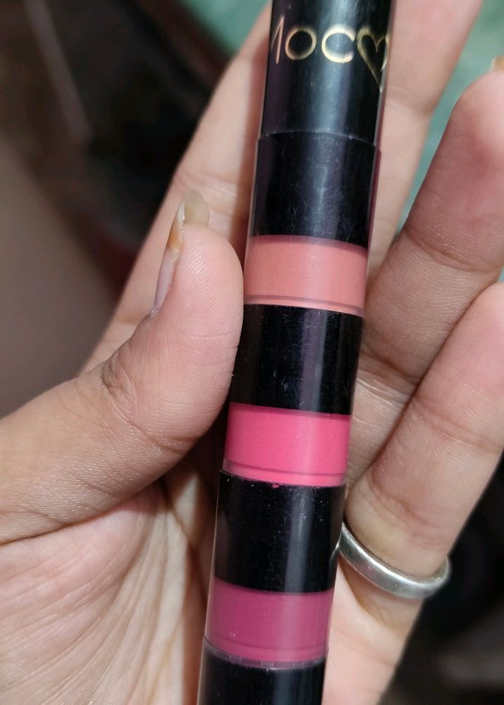 4 In One Lipstick And Black Maskara