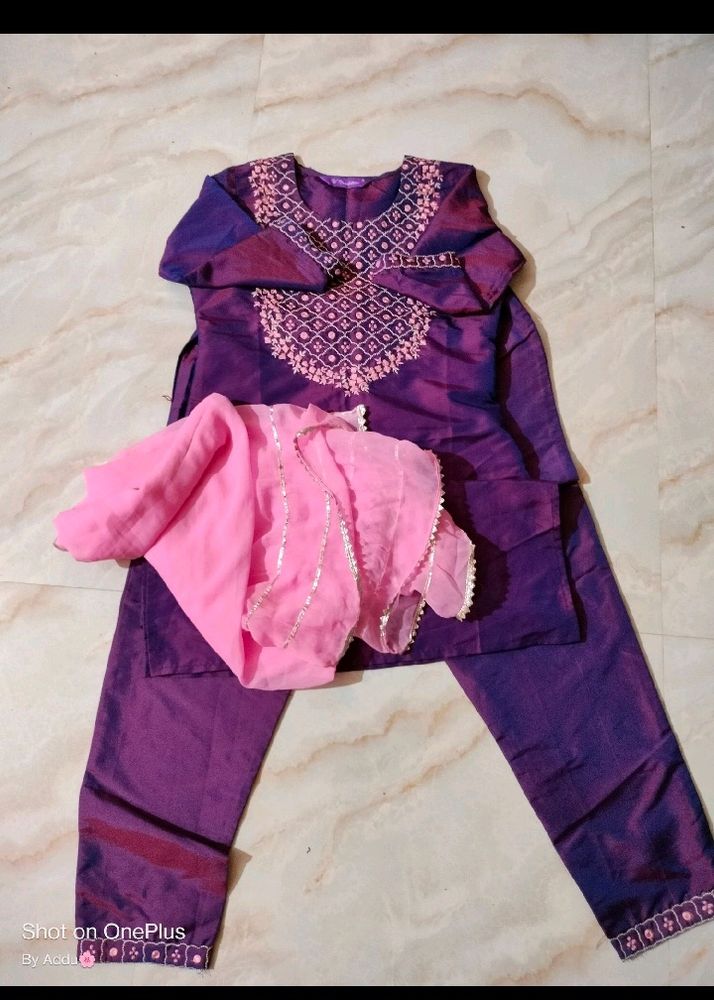 Kurta Pent Dupatta Set