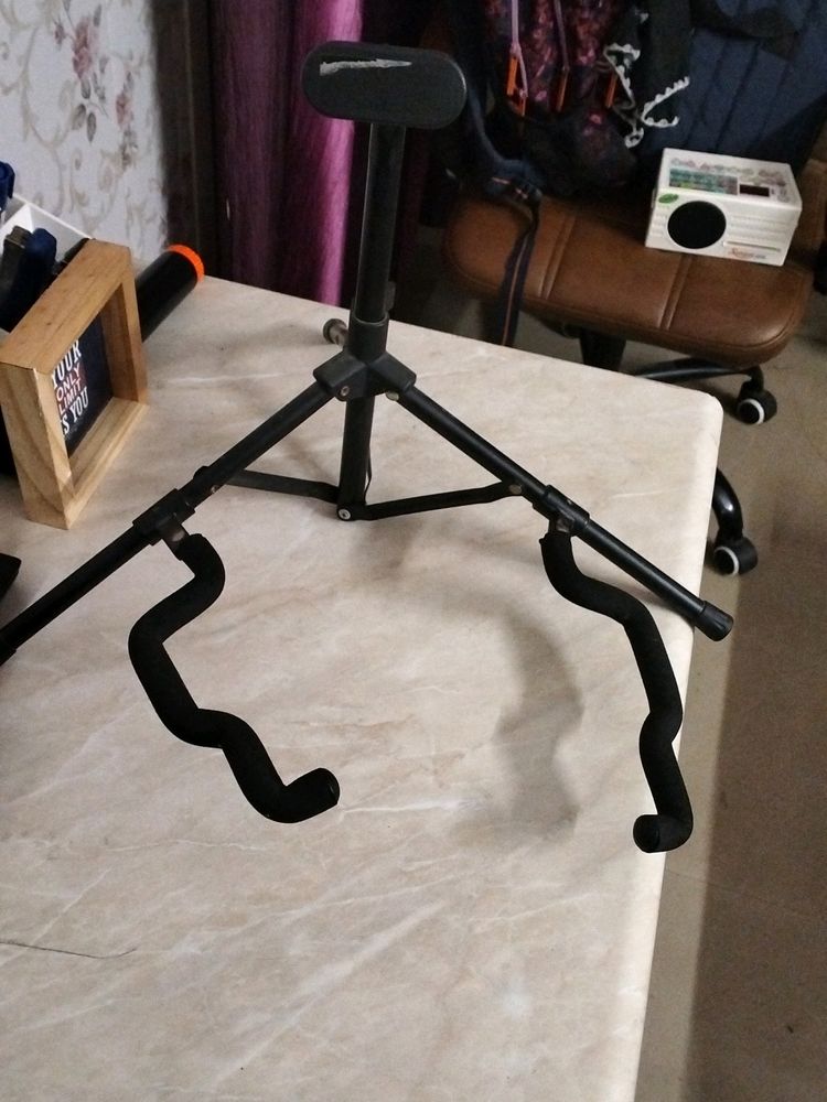 Guitar Stand