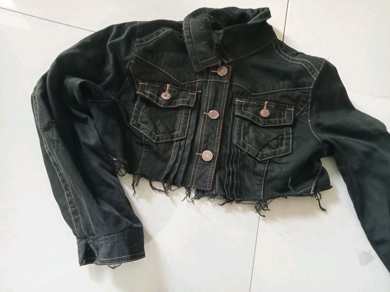 crop denim jacket