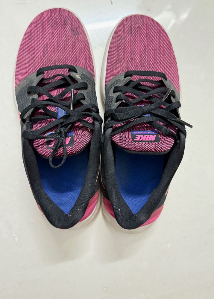 Nike Original Shoes In Good Condition