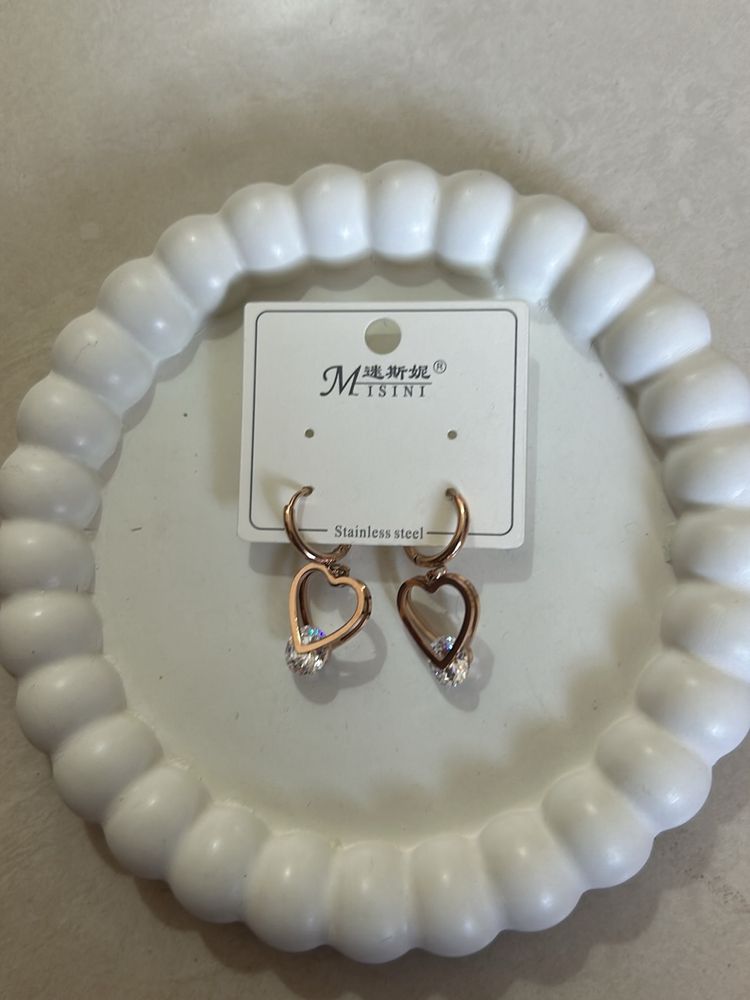 Rose gold heart earrings