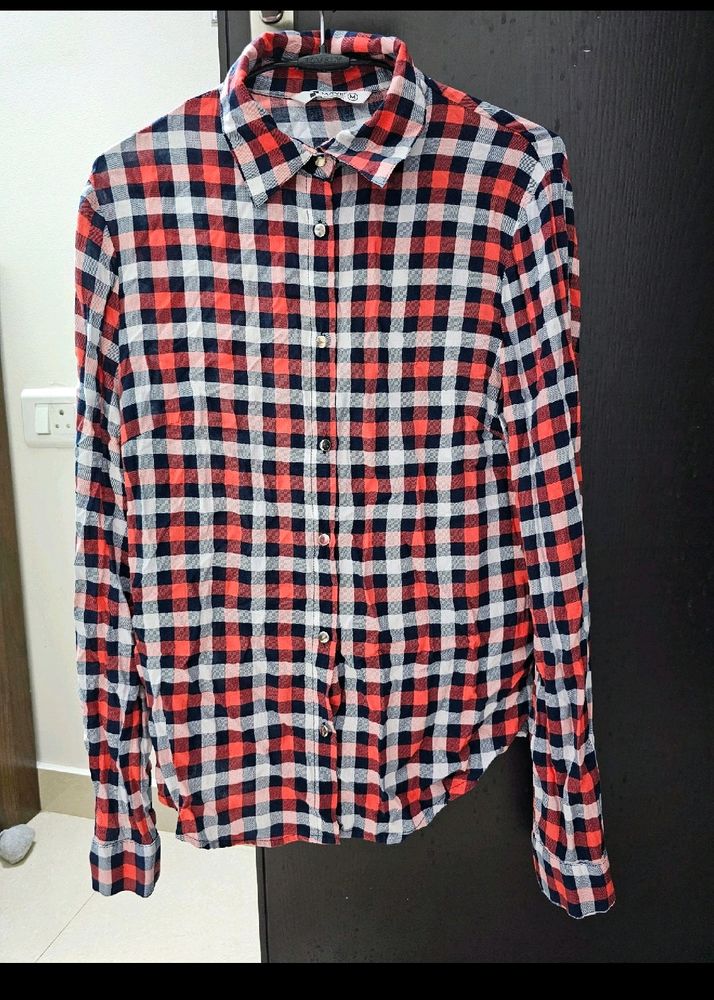 Women Shirt M size