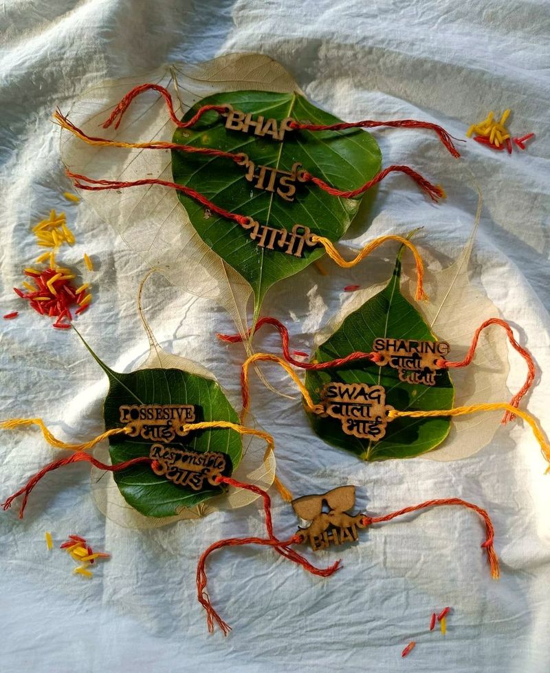 RAKHI COMBO (8 rakhies)