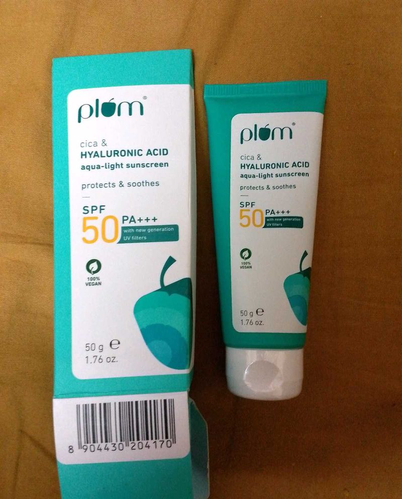 Plum Hyaluronic acid sunscreen