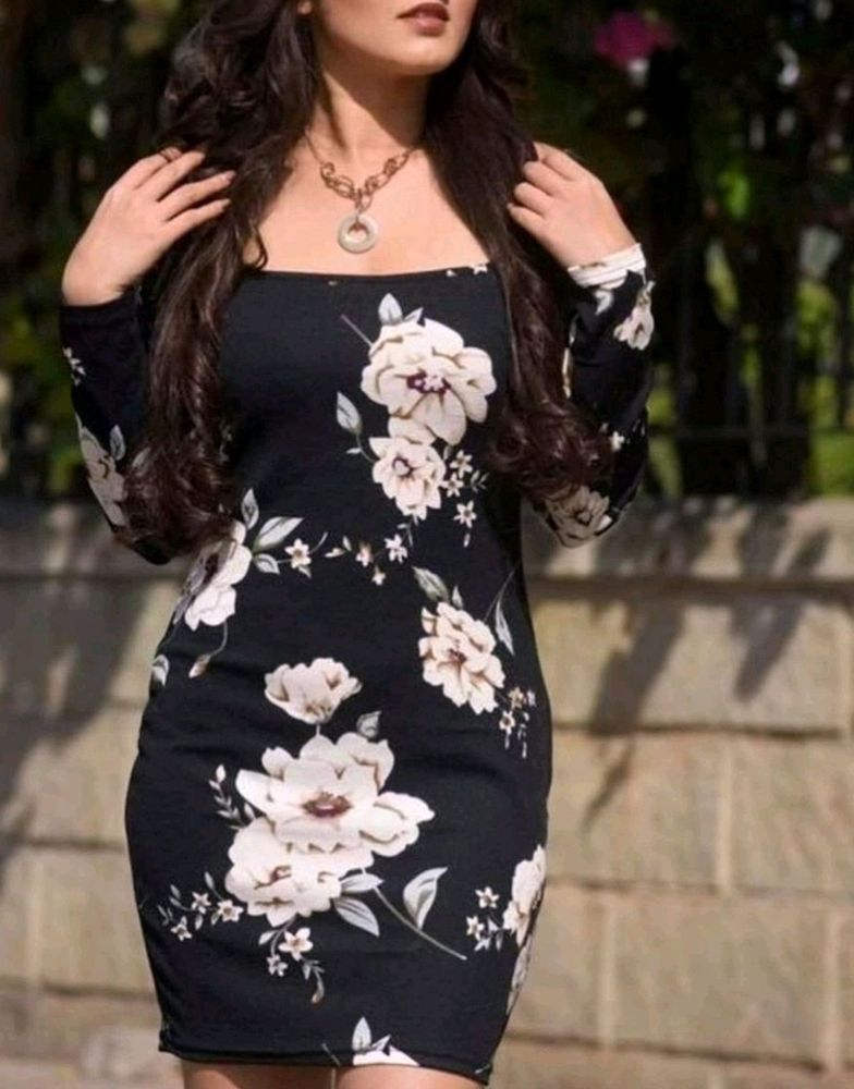 Floral Black Bodycone Dress🌸💕