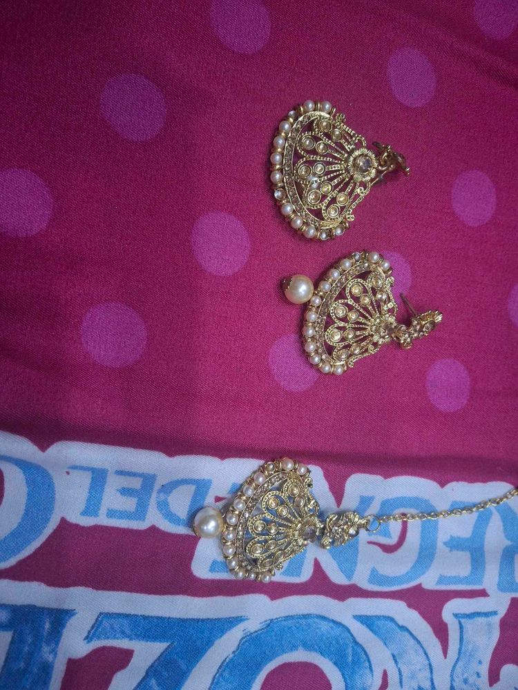 Earring With Tika