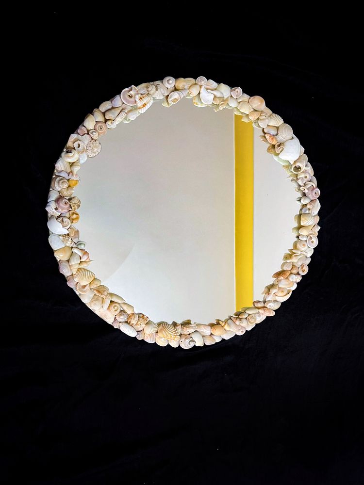 Round Shaped Sea Shell Mirror