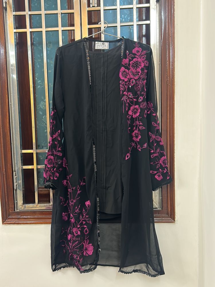 Classy Black Shrug With Kurti