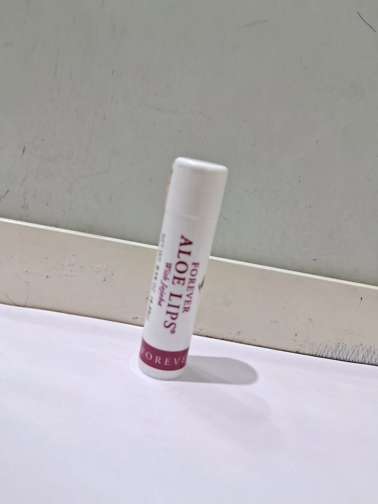 Aloe Lips With Jojoba