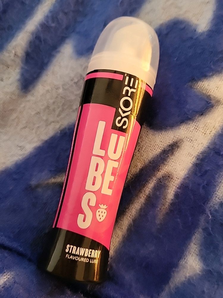 SKORE Strawberry Flavourred Lubricant