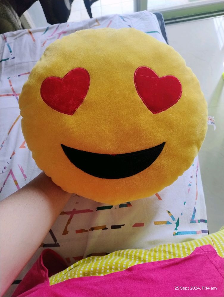 Heart Smiley 😍 pillow