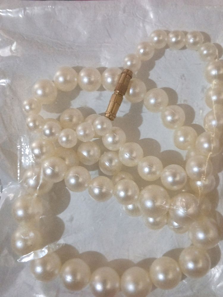 Pearls Beads Necklace