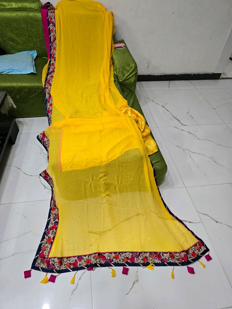 New Saree With Blouse Pc Attached Inside