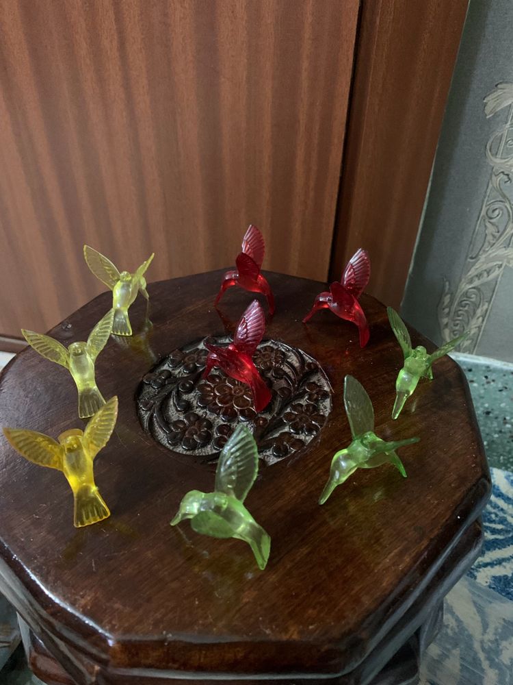 Sale‼️Plastic Colourful 9 Birds