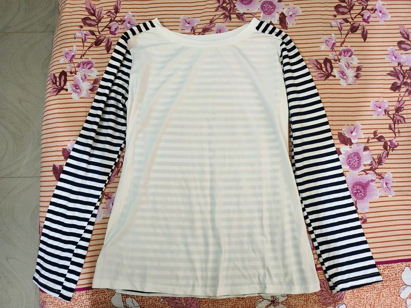 WHITE STRIPE TOP