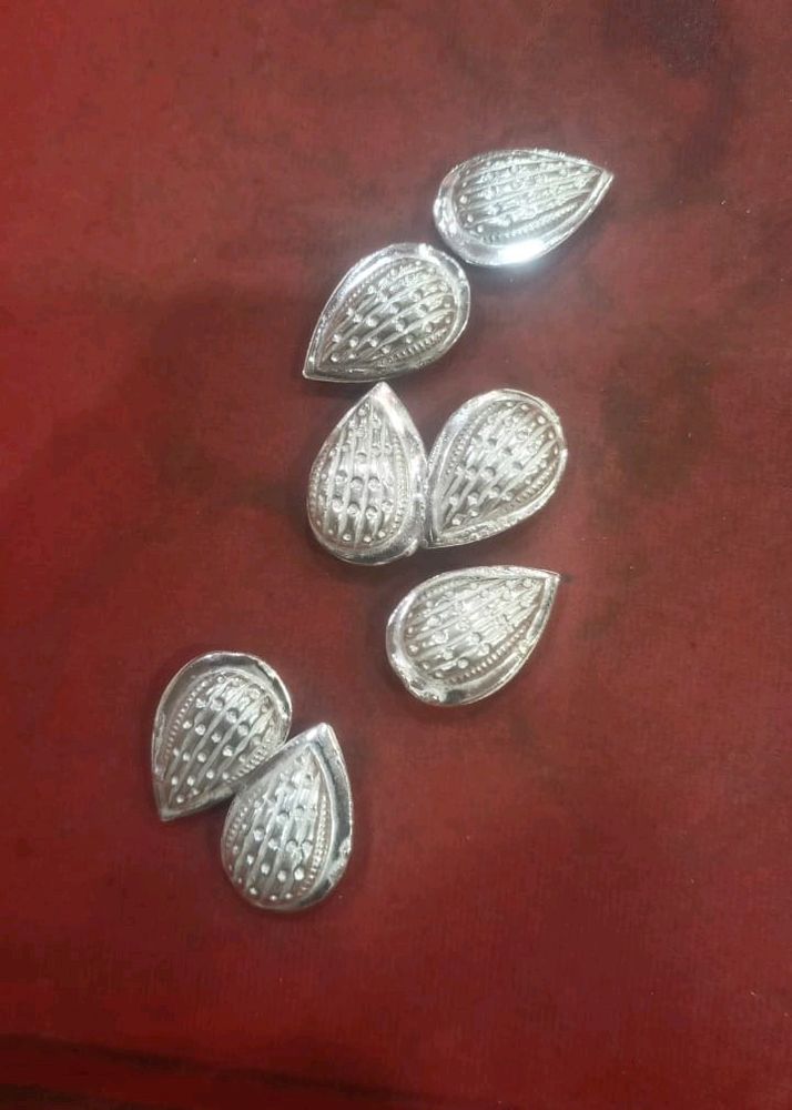 Pure Silver Kaju Badam Lounge And Elechi