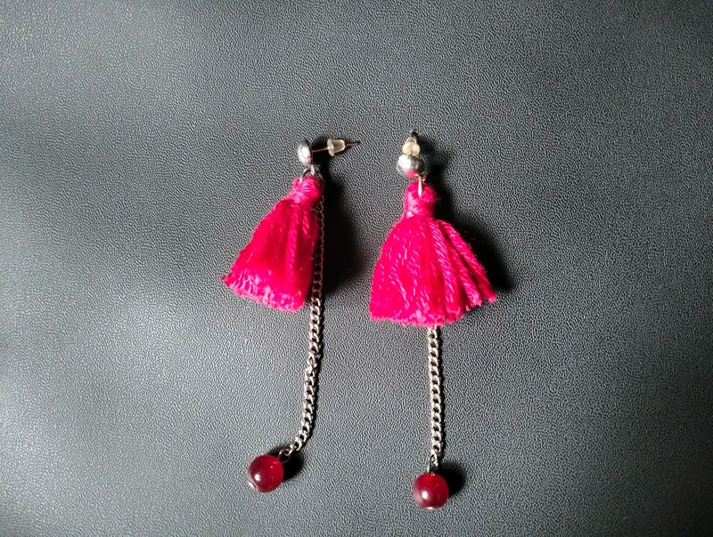 RED UNIQUE EARRINGS