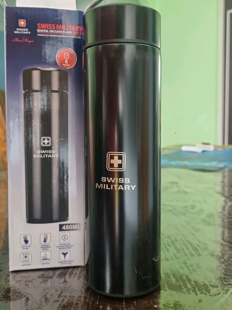 SWISS MILITARY Digital Vacuum Flask-Black