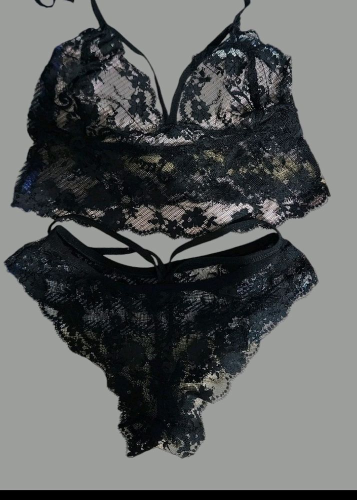 New B Panty Set From AJIO